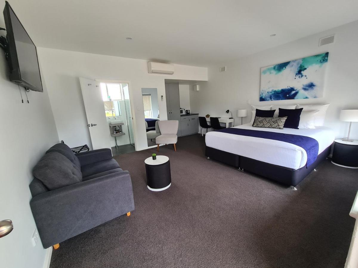 The Avenue Inn Naracoorte Bagian luar foto