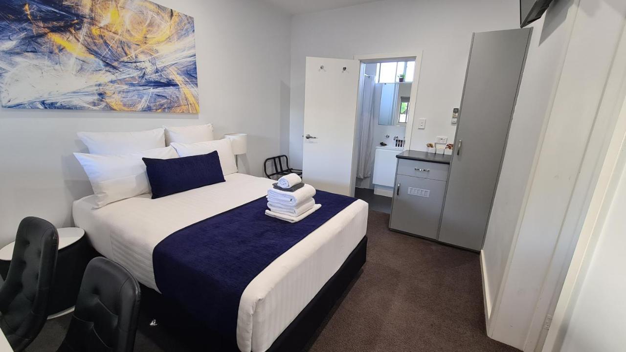The Avenue Inn Naracoorte Bagian luar foto