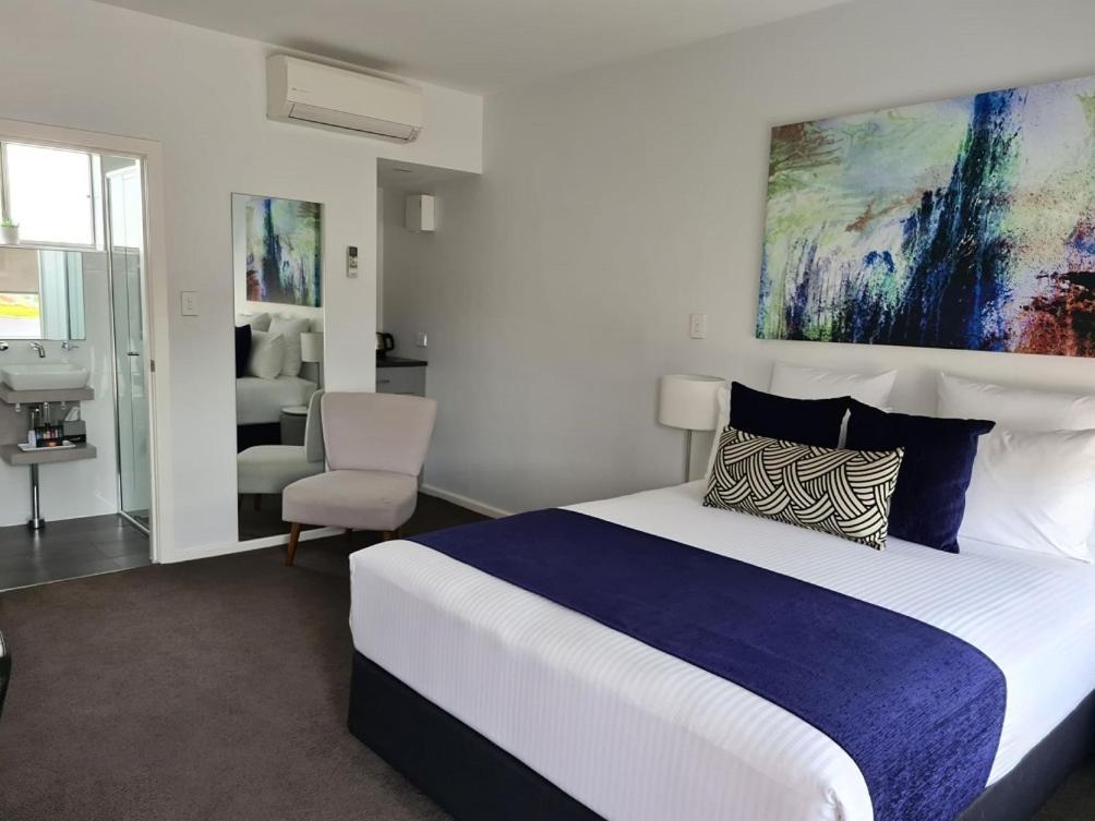 The Avenue Inn Naracoorte Bagian luar foto
